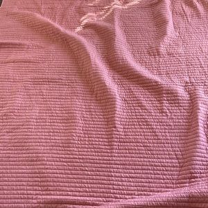 THRESHOLD quilt bed spread